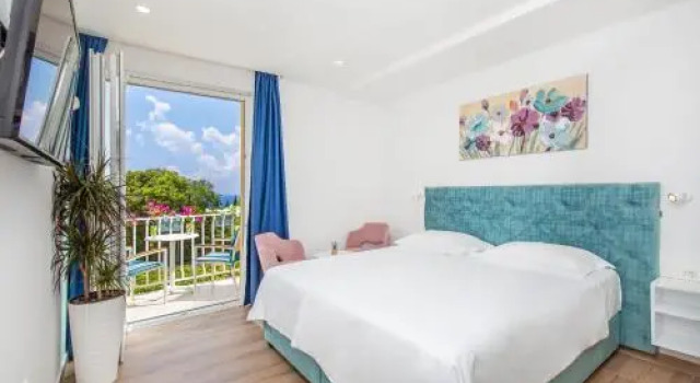 Boutique Flamingo B&B, Забронировать Отель «постель и завтрак» Отели Конавле с завтраком, Завтраки