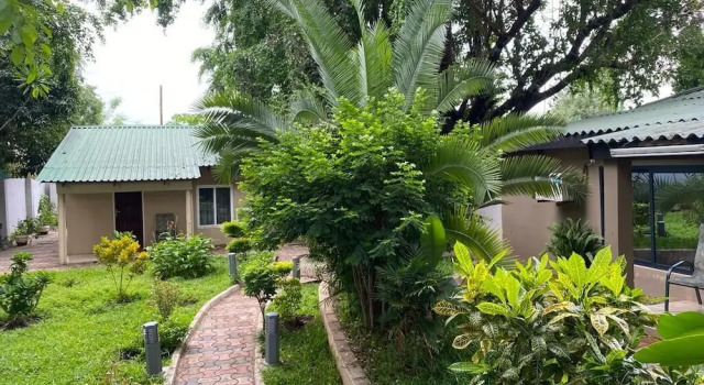Zambezi Ultima Inn
