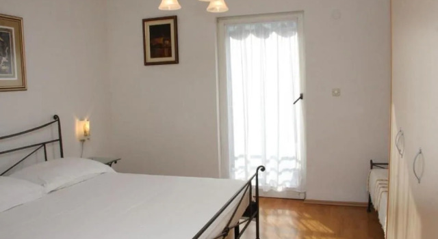 Apartment Sikirica 2, Varaa Huoneisto Hotellit Split-Dalmatia pysäköinnillä, Pysäköinti
