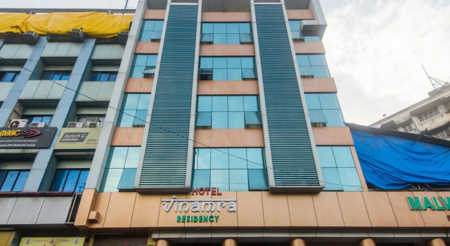 OYO 18449 Vinamra Residency