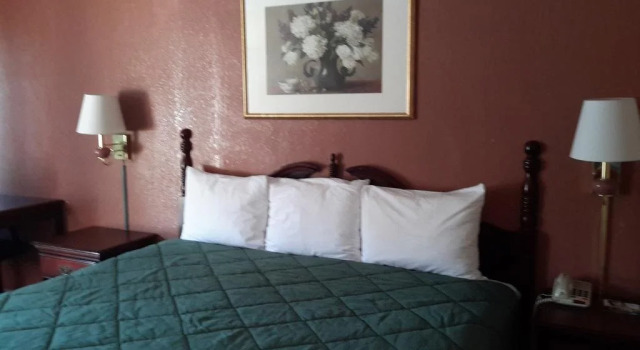 Budget Inn, Забронировать Отель Дженнингс Acadiana