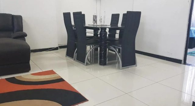 Апартаменты Beachurst Apartment