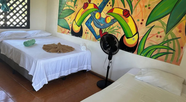 Двухместный семейный номер Standard рядом с пляжем Miss Miriam Beachfront Cabins