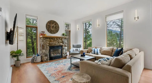Chardonnay Chalet I Fireplace I Mountain View I TV