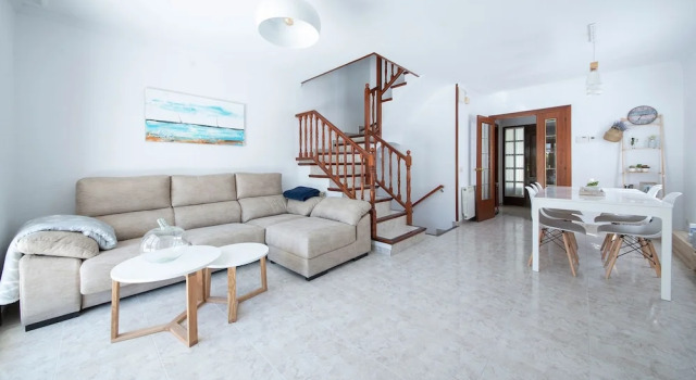 Вилла с 4 комнатами Semi-Detached House 2 (R86)