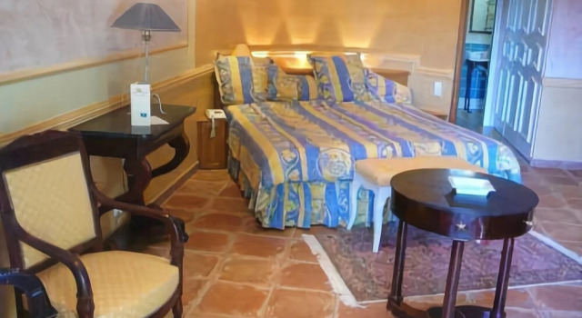 La Cardinale, Prenota Hotel Hotel a Alvernia con parcheggio, Parcheggio