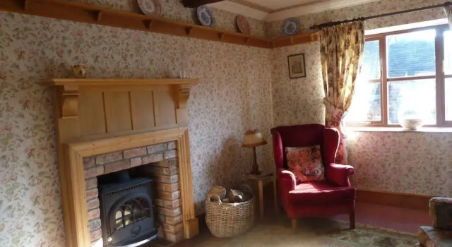 Domvilles Farm self catering Courtyard Stable, Забронировать Фермерский дом Алсагер Чешир