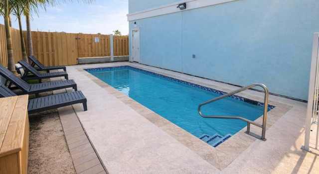 Апартаменты Villas De Laguna 3 3 Bedroom Townhouse