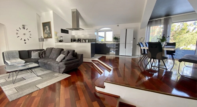 Stunning 3-bedroom Villa With a Private Pool-pula, Prenota Villa Valbandon Istria