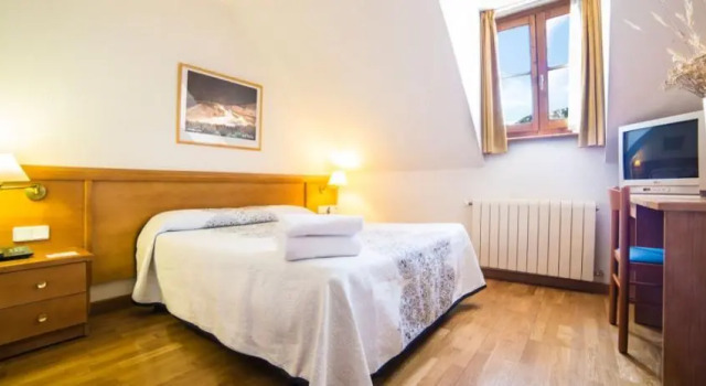 Roulette Boi Taull 3*, Book Hotel La Vall de Boi 