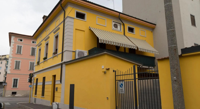 A casa di Anna, elegant flat in Cremona, Book Hotel Hotels in Cremona with Parking, Parking