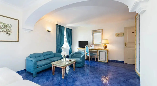 Двухместный номер Superior с балконом и с красивым видом из окна Grand Hotel Il Moresco