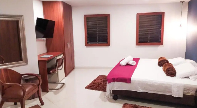 Suite Hotel Karlo
