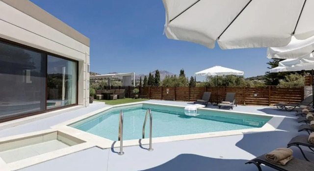 Вилла Villa Chnaris - Private Pool and Sauna