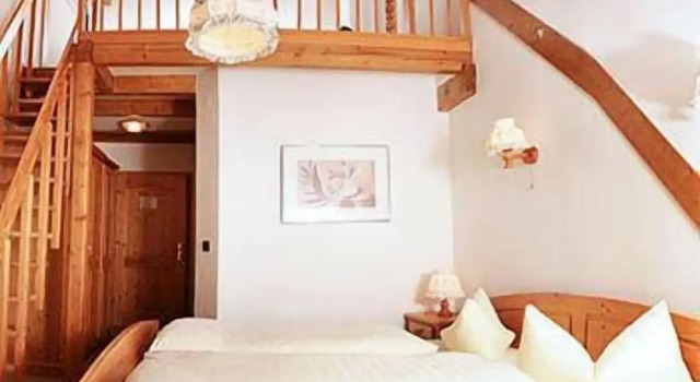 Hotel Rodebachmühle, Rezerwuj Hotel Apfelstädtaue Niemcy