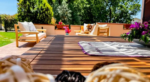 Коттедж с 4 комнатами Livingapple Beach