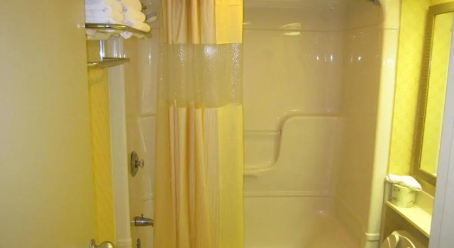 Люкс Days Inn by Wyndham Utica