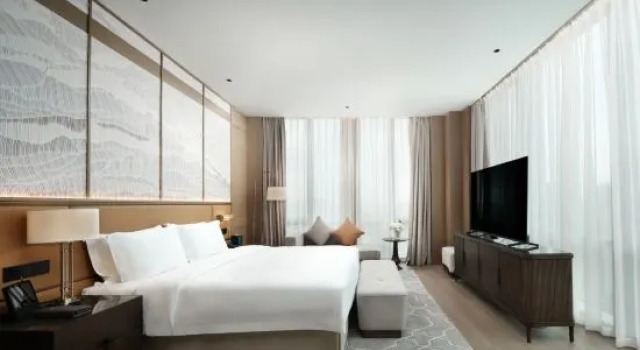 Люкс Deluxe V-Continent Chongqing Hotel
