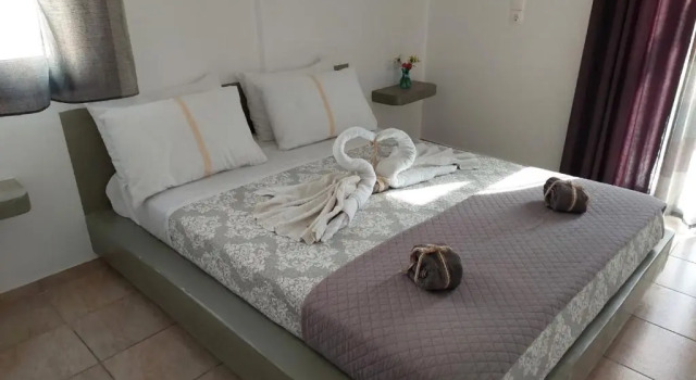 Marousi Rooms