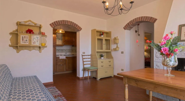 Conte Francesco II (CET235), Buchen Sie Hotel Hotels in Elsa-Tal mit Parkplatz, Parkplätze