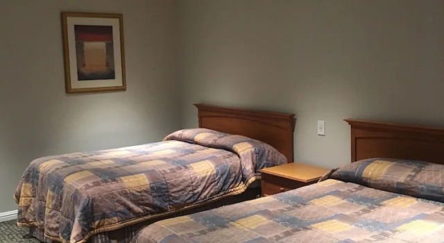 Четырёхместный номер Standard Century Inn at LAX