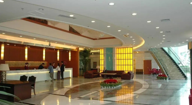 Wuzhan Business Hotel, Забронировать Отель Ухань Хубэй, рядом с Zhongshan Park Station