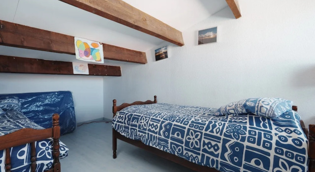 Serene Port-side Living in Agde, Book Lejlighed Agde Canal du Midi
