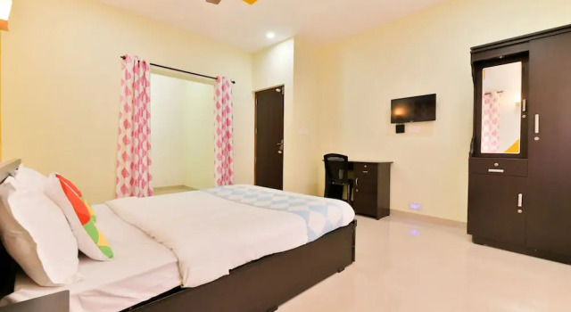 OYO 19885 Home Elite Stay Nalukettu Homestay, Забронировать Отель Отели штата Кералы с парковкой, Парковка