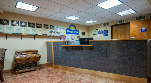 Days Inn by Wyndham Pauls Valley, Buchen Sie Hotel Pauls Valley Oklahoma