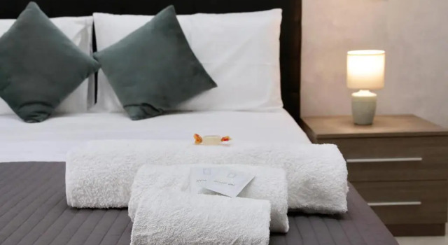 Domus Gallo Guest House, Забронировать Отель «постель и завтрак» Отели Рима с завтраком, рядом с Больница Сан-Джованни, Завтраки
