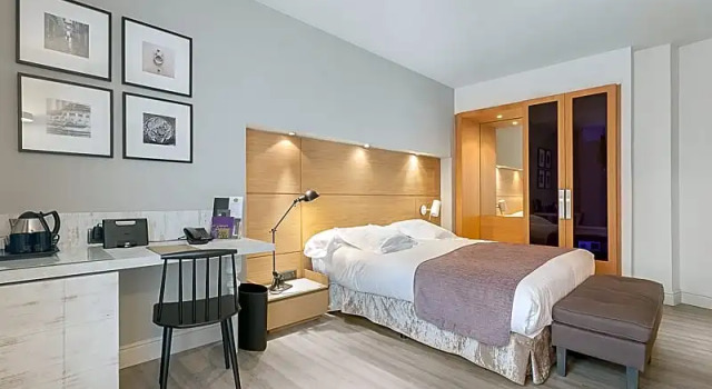 Трёхместный номер Executive Hotel Barcelona Catedral 4 Sup