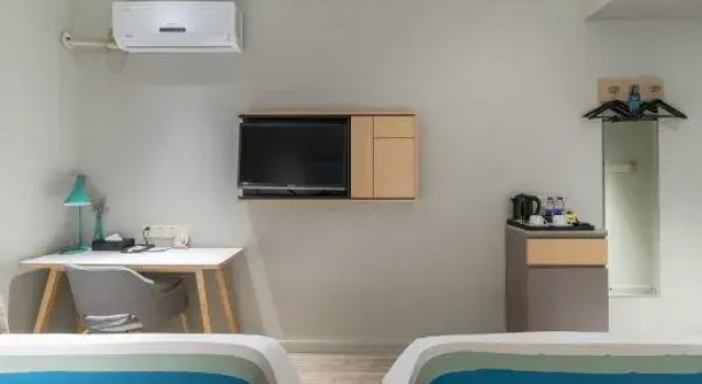 Homeinn Selected Hotel (Hangzhou West Lake Hubin Ding'an Road Subway Station)