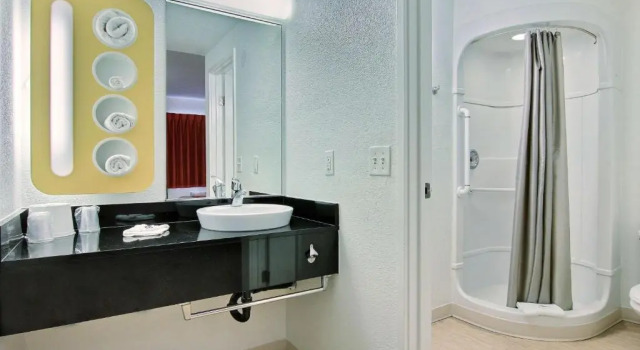 Четырёхместный номер Standard Motel 6-Corpus Christi, TX - East - North Padre Island