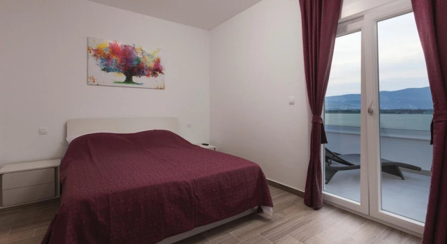 Nine-Bedroom Holiday Home In Arbanija, Забронировать Вилла Арбания Трогир