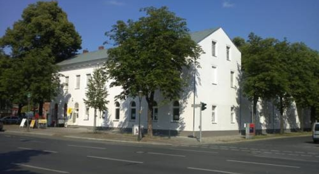 Villa Wittenau Ferienwohnung Eg, Rezerwuj Willa Hotele w Reinickendorf z parkingiem, Parking