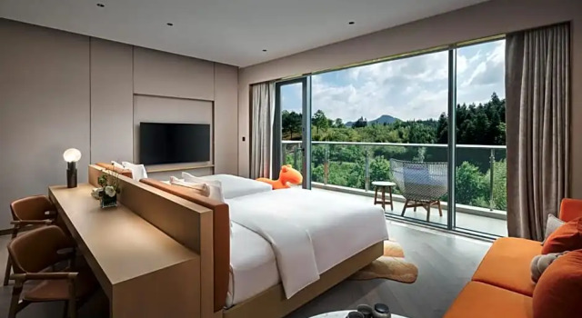 Четырёхместный номер Premium с видом на горы Hotel Indigo Hangzhou Tianmushan
