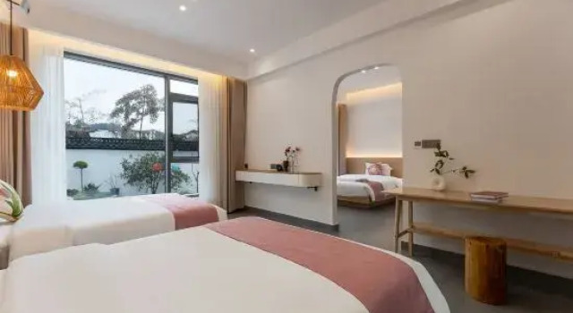 Люкс Floral Hotel·Nine House Family Vacation Garden pet Hotel