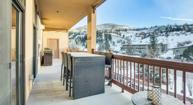 Апартаменты Mountain-view Condo in the Heart of Edwards!