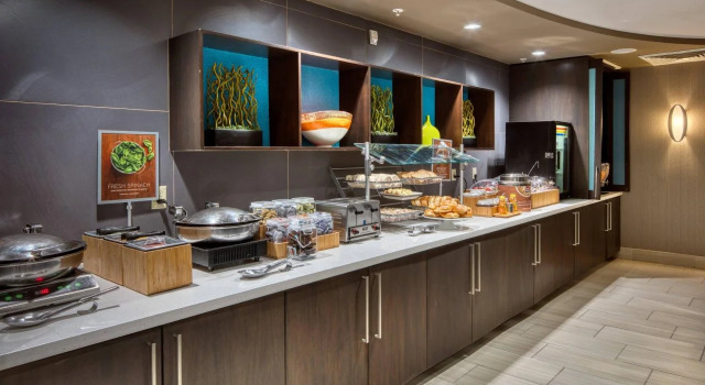 SpringHill Suites by Marriott Salt Lake City Downtown, Забронировать Отель Отели Солт-Лейк-Сити с парковкой, рядом с Комплекс Темпл-сквер, Парковка