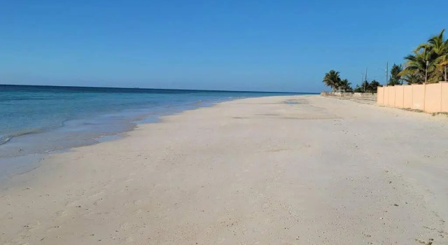 Апартаменты 2BR with Private Beach Access