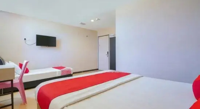 Люкс CMN Hotel & Homestay