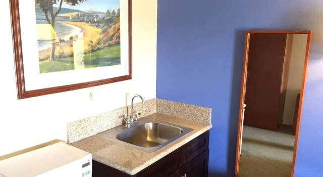 Fullerton Inn, Забронировать Отель Фуллертон Disneyland California