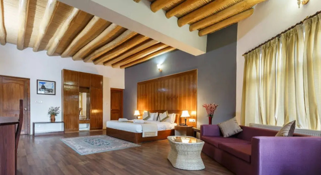 Люкс Hotel Reenam