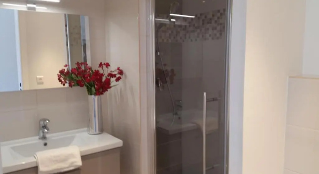 Четырёхместный номер Standard Hotel Sable Et Soleil - Port, Plage & Jacuzzi privé