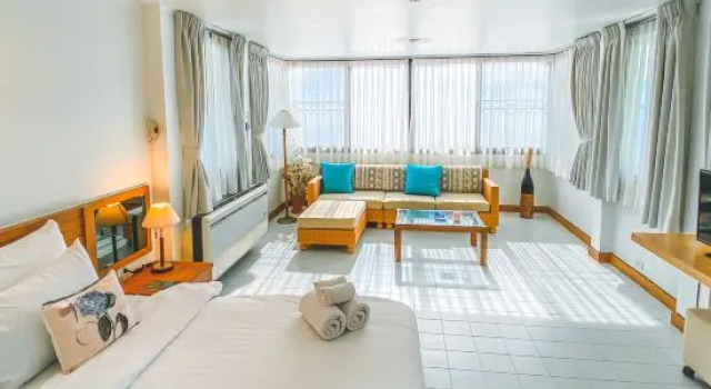 Люкс Nern Chalet Beachfront Hotel