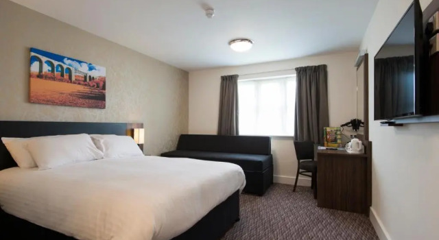 Семейный номер Standard Kings Chamber, Doncaster by Marstons Inns