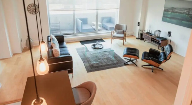Spacious Family Condo In Swansea, Toronto, 预订 酒店 多伦多 大多伦多地区