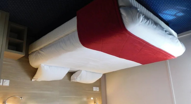 Четырёхместный номер Standard Hôtel Ambacia, Tours Sud