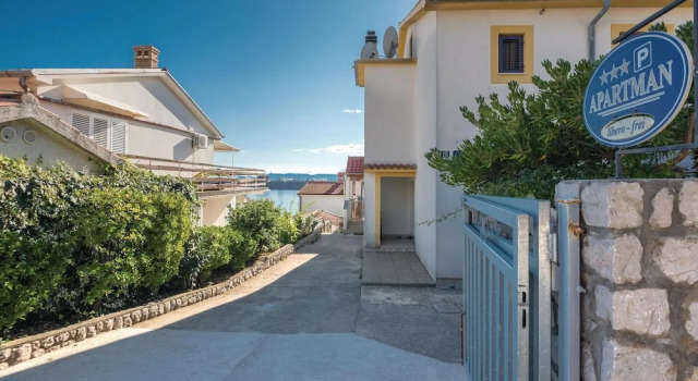Amazing Home in Omisalj With Wifi and 0 Bedrooms, Prenota Hotel Omišalj 