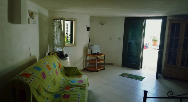 Апартаменты Beach Front Studio Apartment Tonnarella